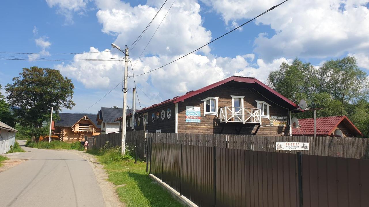 Hotel Kostel House à Mykulychyn Extérieur photo