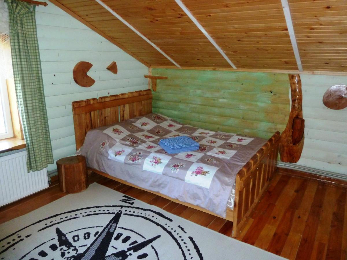 Hotel Kostel House à Mykulychyn Extérieur photo